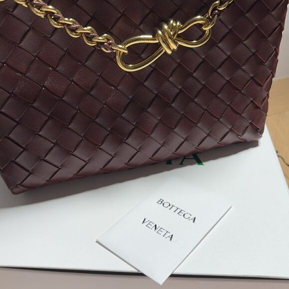 Bottega Veneta Small Andiamo Intrecciato leather top handle bag NEW - Picture 11 of 11